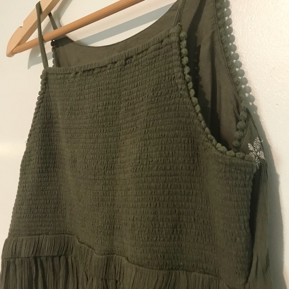 Embroidered Maternity Top - Picture 6 of 6
